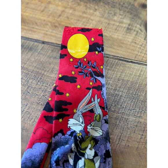 Looney Tunes Leeds International Bugs Bunny Moon Graphic 100% Silk Tie - Picture 3 of 8